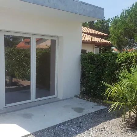 Holiday home Maison Confort 6 Personnes A 300m De La - Clim & Wifi *